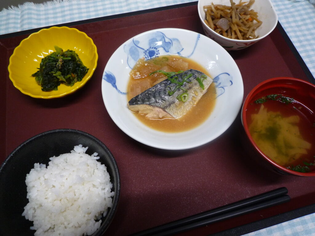 くみのき苑本部　さばの味噌煮