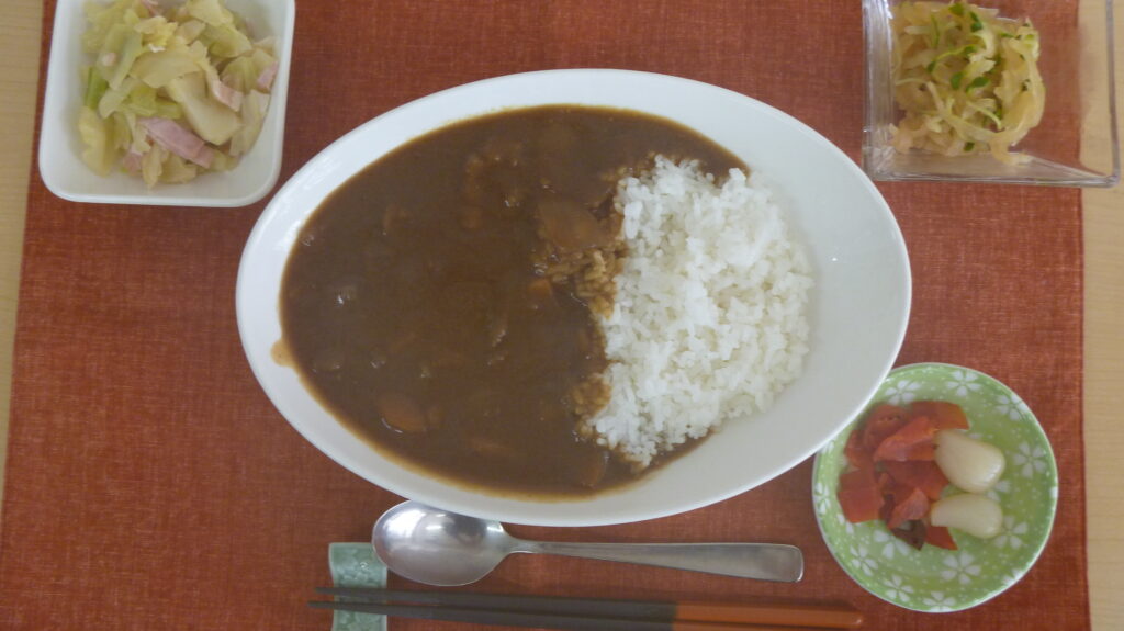 くみのき苑ゆらら　カレーライス