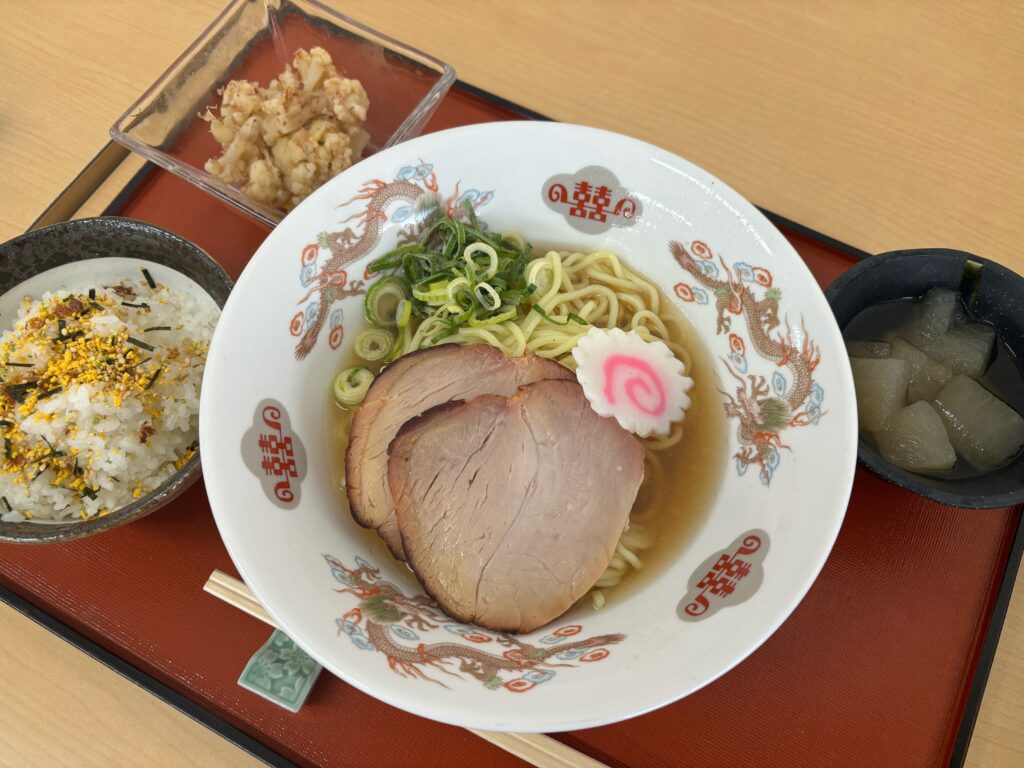 くみのき苑ゆらら　醤油ラーメン