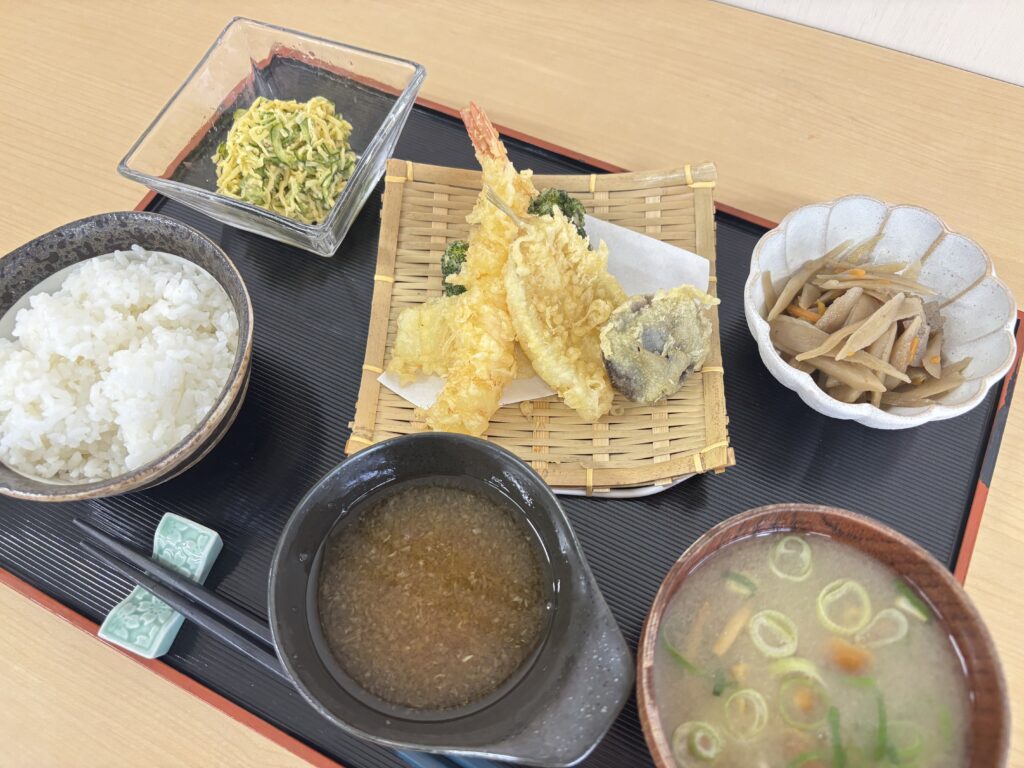 くみのき苑ゆらら　天ぷら盛り合わせ