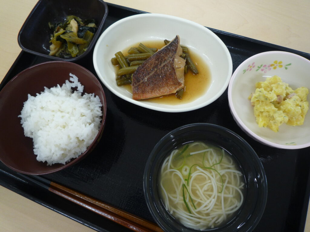 くみのき苑さらさ　メバルの生姜煮