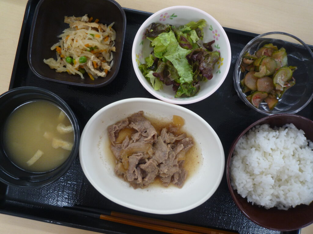 くみのき苑さらさ　牛肉の和風つけ焼き
