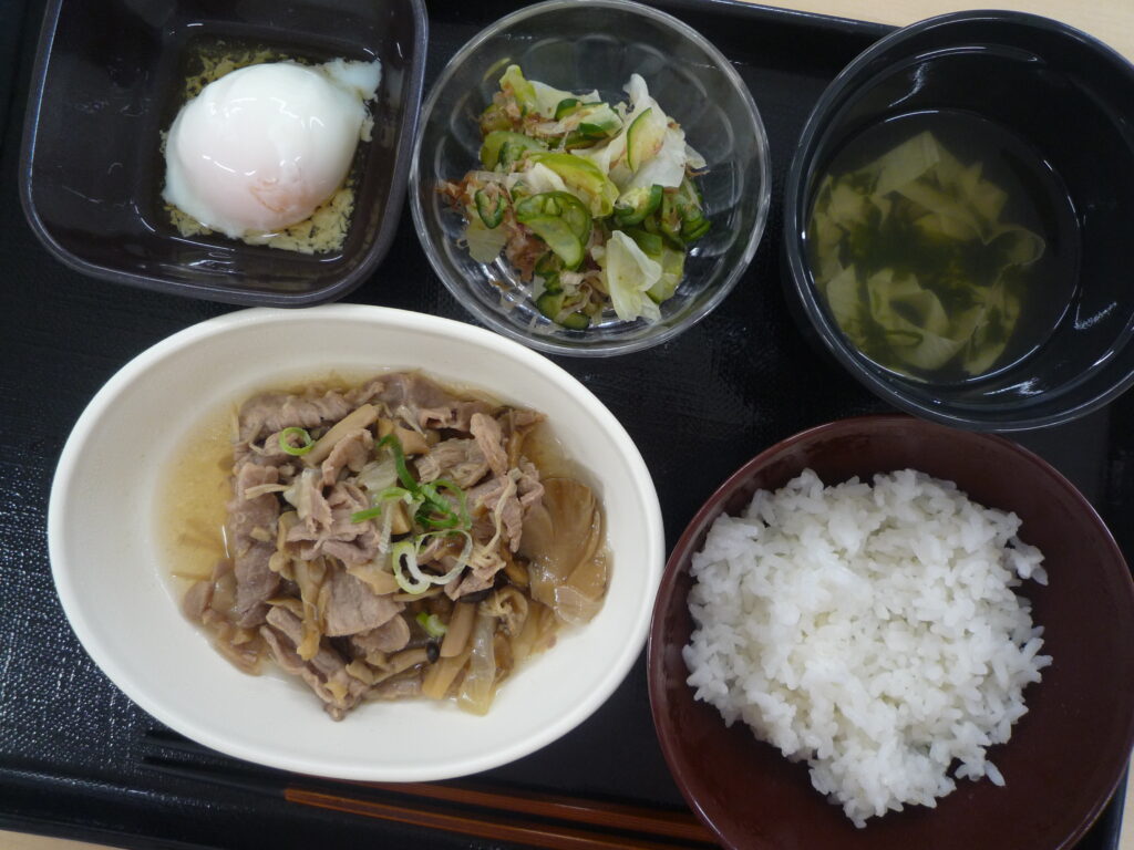くみのき苑さらさ　牛肉ときのこのすき煮