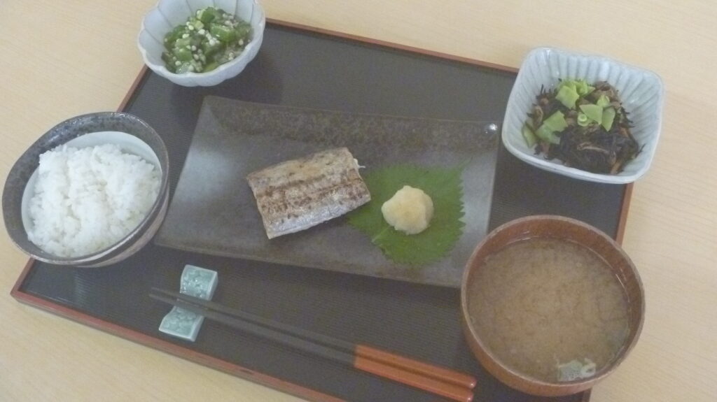 くみのき苑ゆらら　太刀魚の塩焼