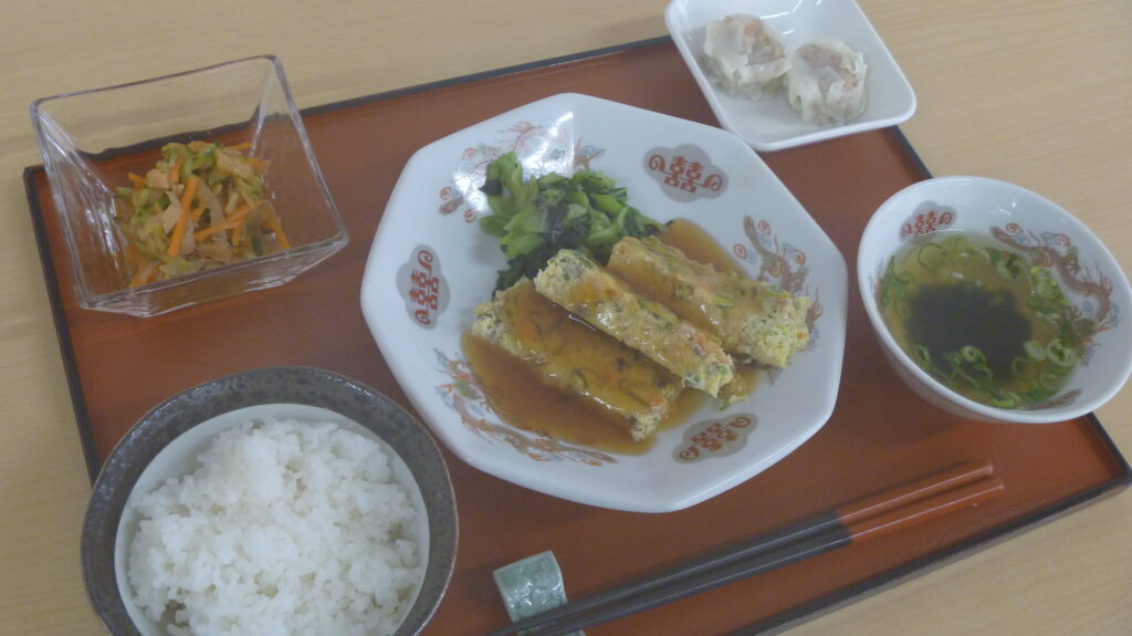 くみのき苑ゆらら　かに玉あんかけ