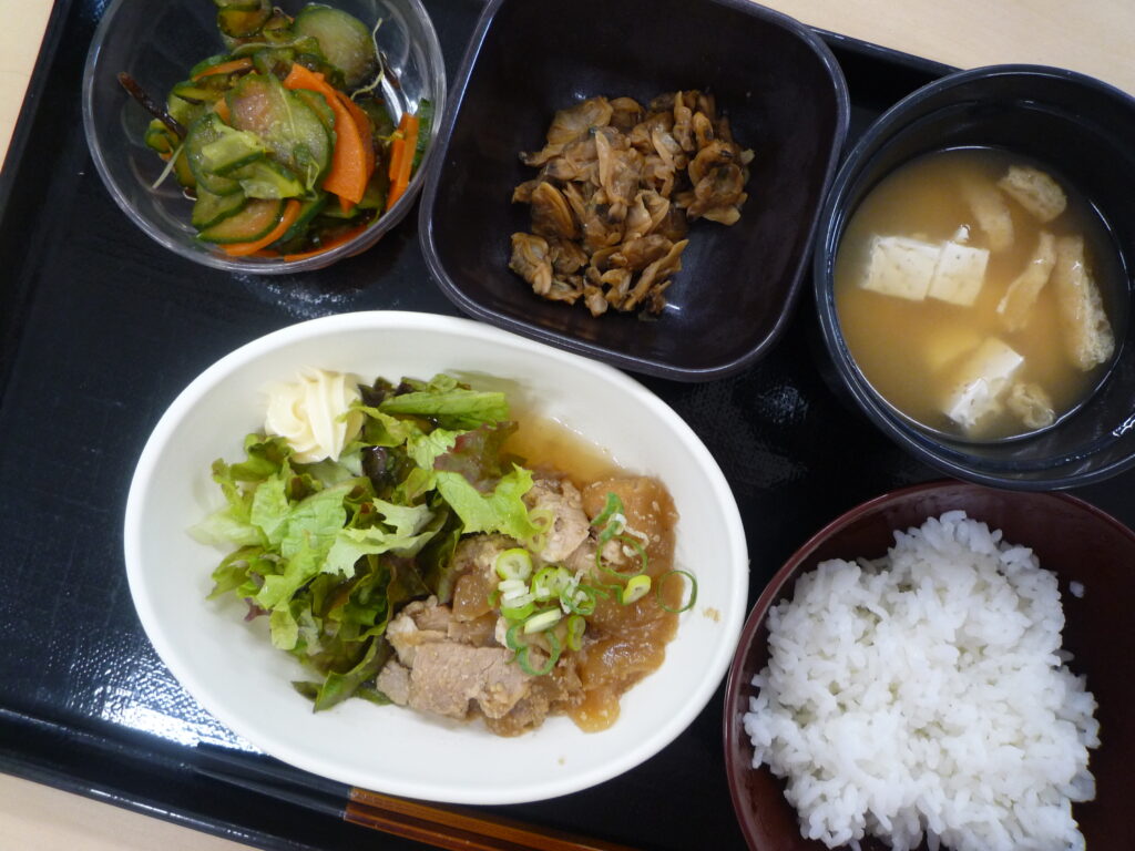くみのき苑さらさ　豚肉のごまだれ焼