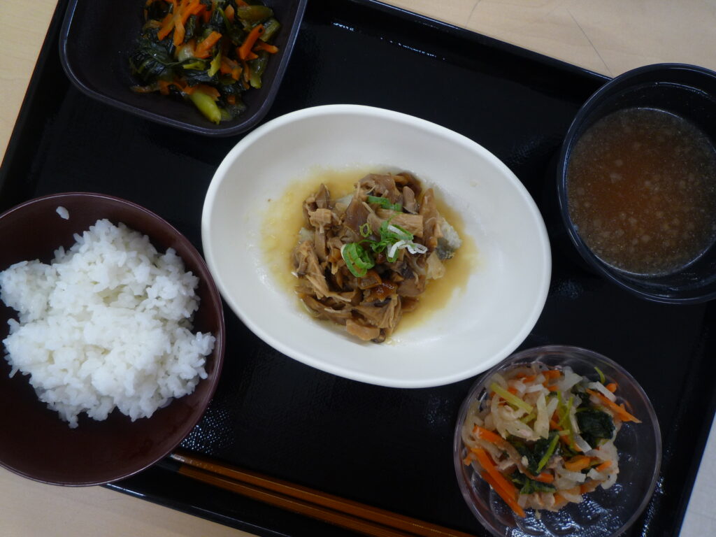 くみのき苑さらさ　白身魚のムニエル