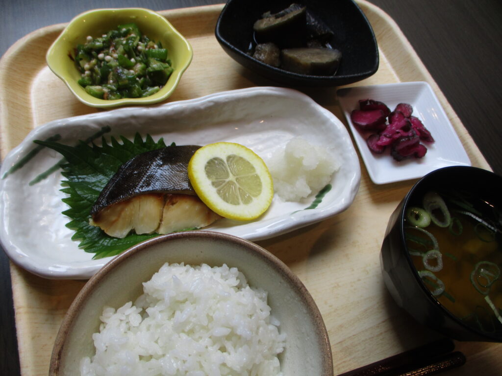 くみのき苑しらさぎ　ほっけの塩焼き