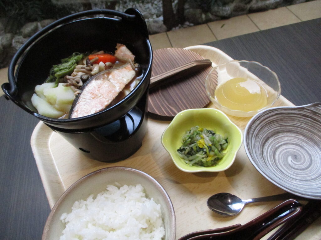 くみのき苑しらさぎ　石狩鍋