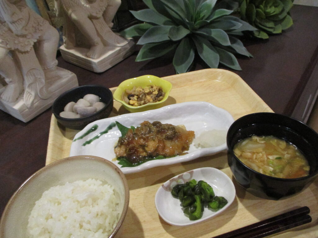 くみのき苑しらさぎ　さごしの香味つけ焼き