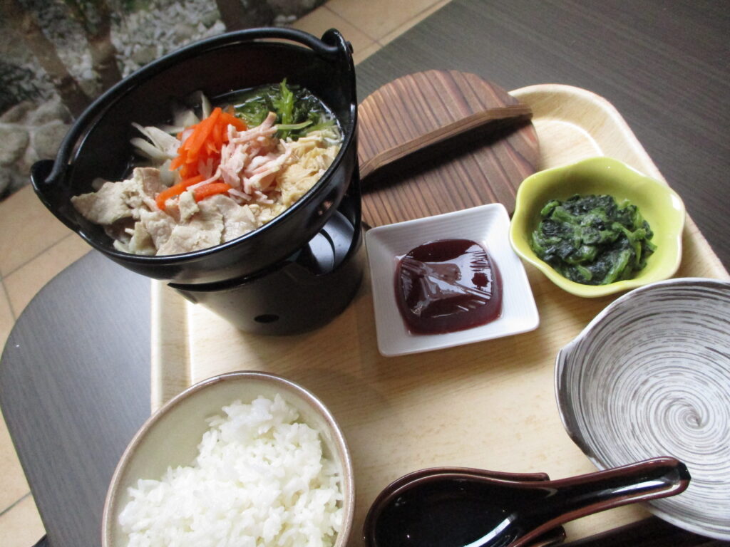 くみのき苑しらさぎ　沢煮鍋