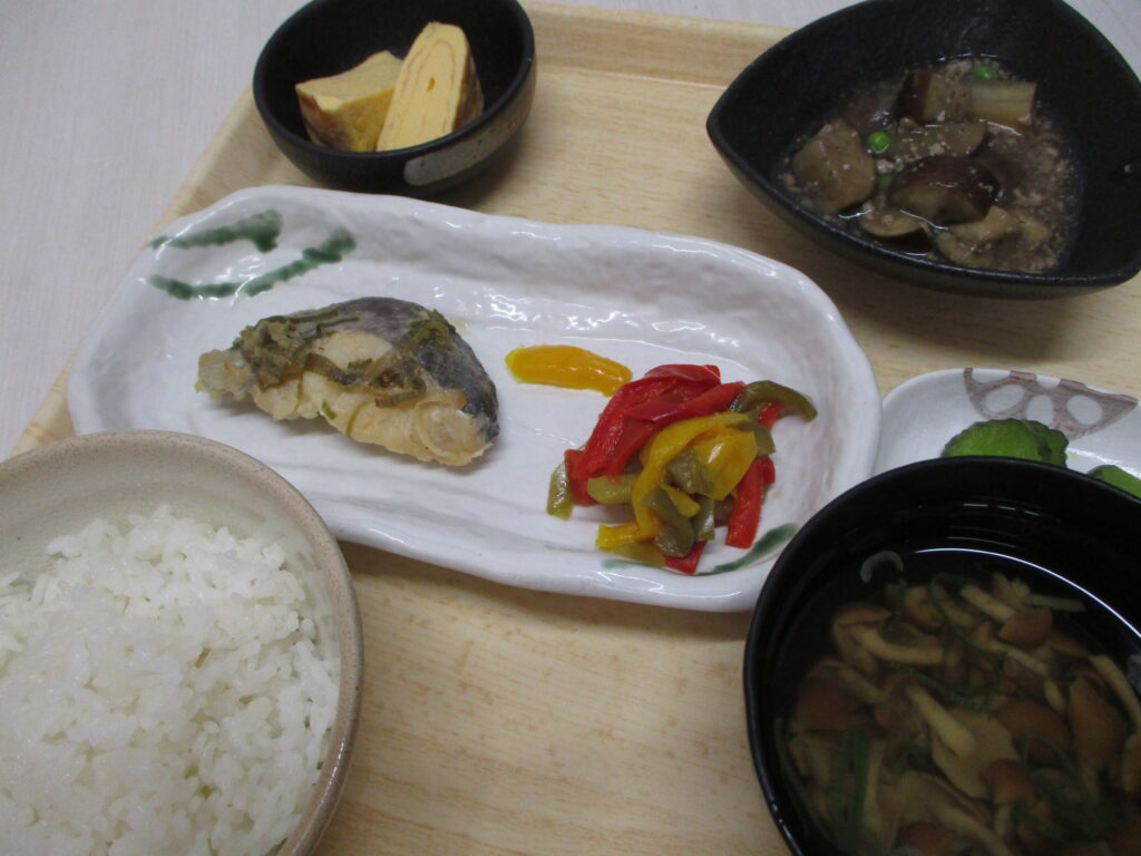 くみのき苑しらさぎ　白身魚のねぎ味噌焼