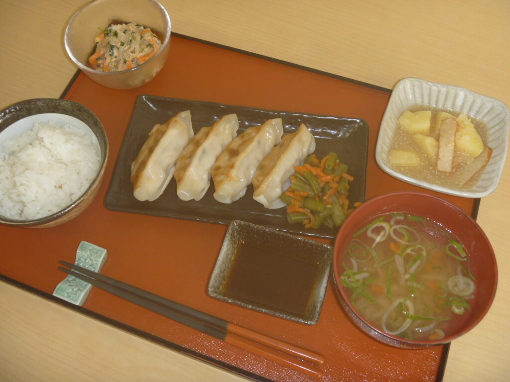 くみのき苑ゆらら　焼餃子