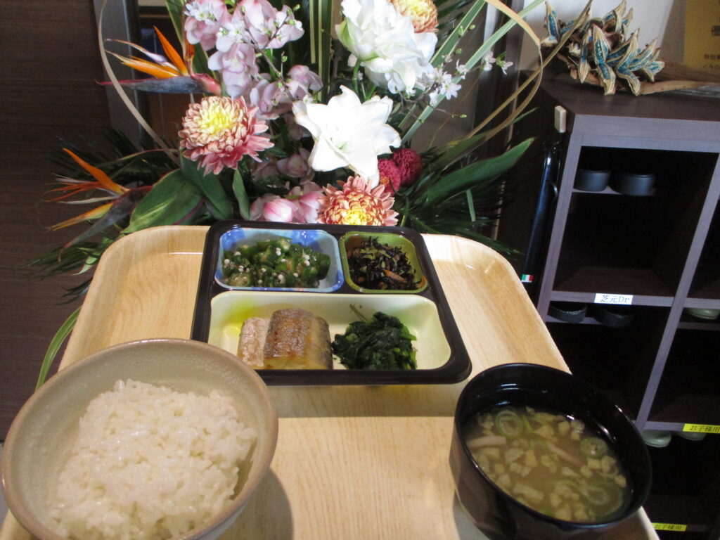 くみのき苑しらさぎ　太刀魚の塩焼き