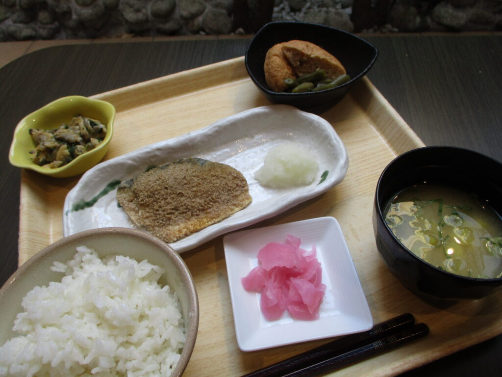 くみのき苑しらさぎ　さばのごま焼