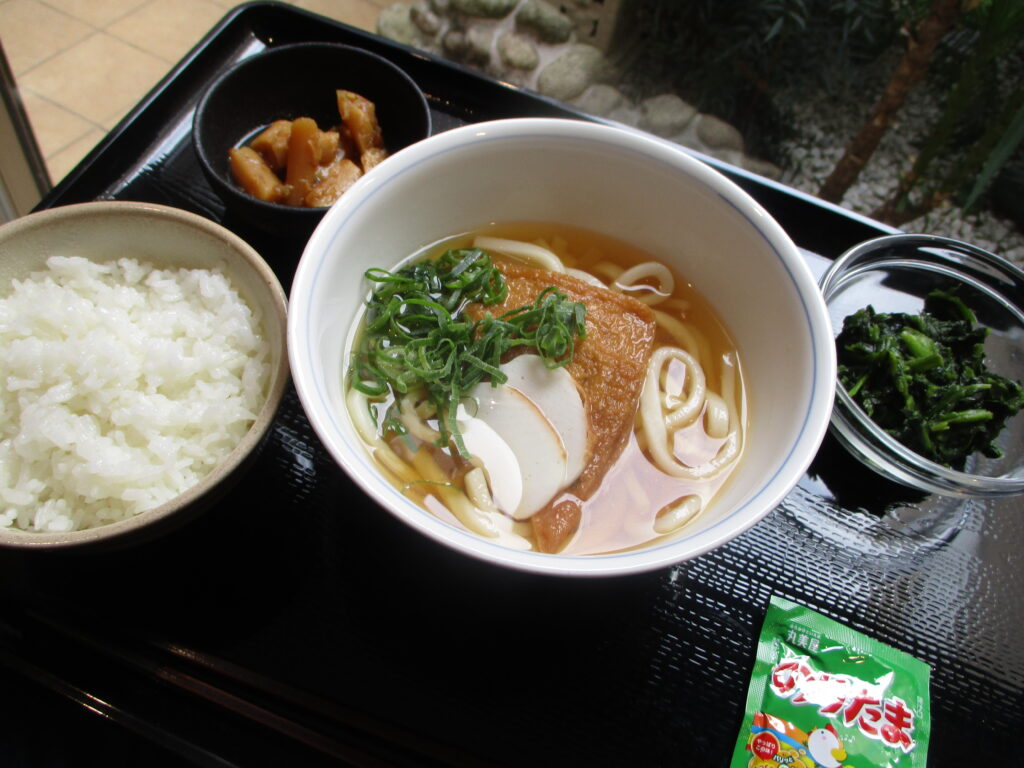 くみのき苑しらさぎ　きつねうどん