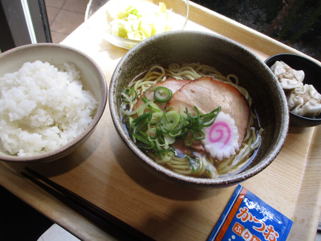 くみのき苑しらさぎ　醤油ラーメン