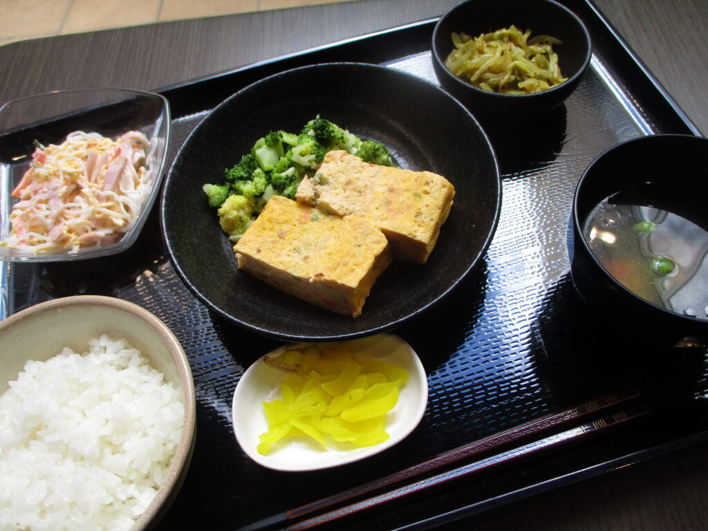 くみのき苑しらさぎ　スパニッシュオムレツ