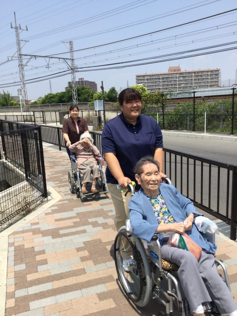 梅雨はいったい。。